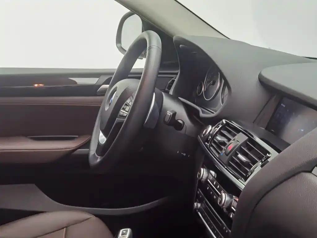 BMW X4 — миниатюра 22