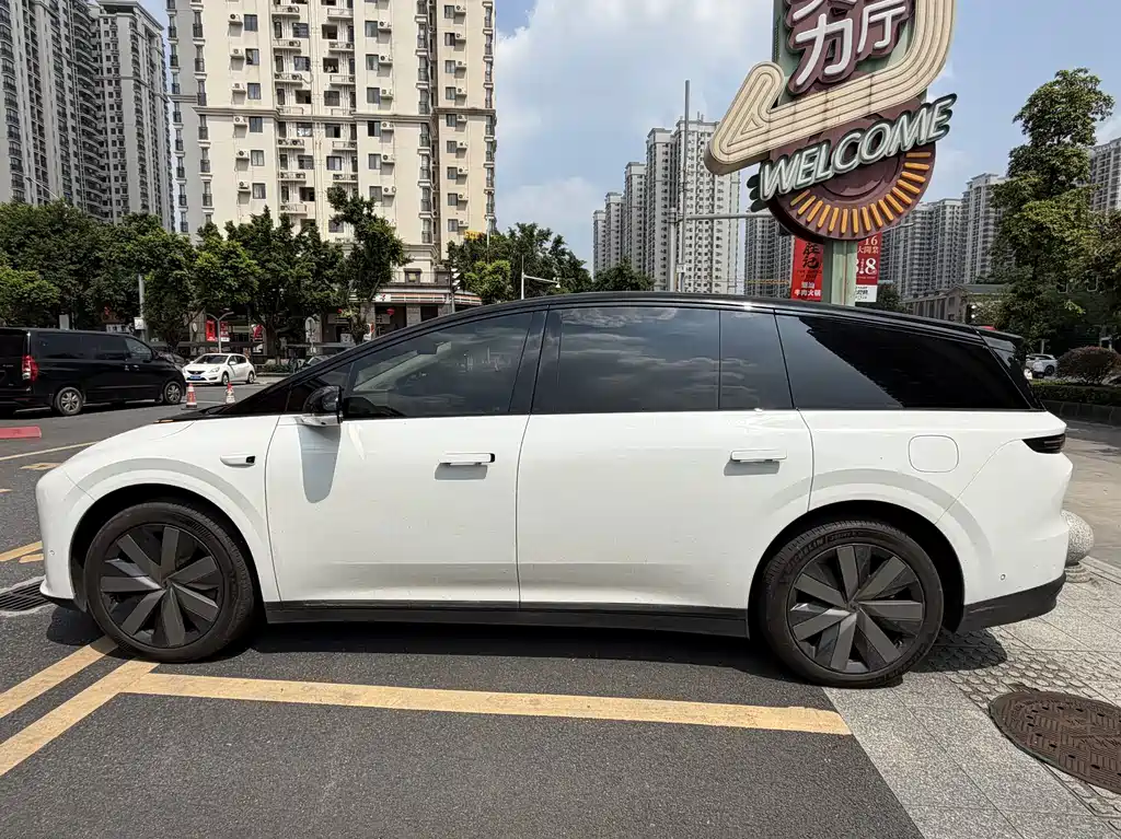 Li Auto Li i8 — миниатюра 4