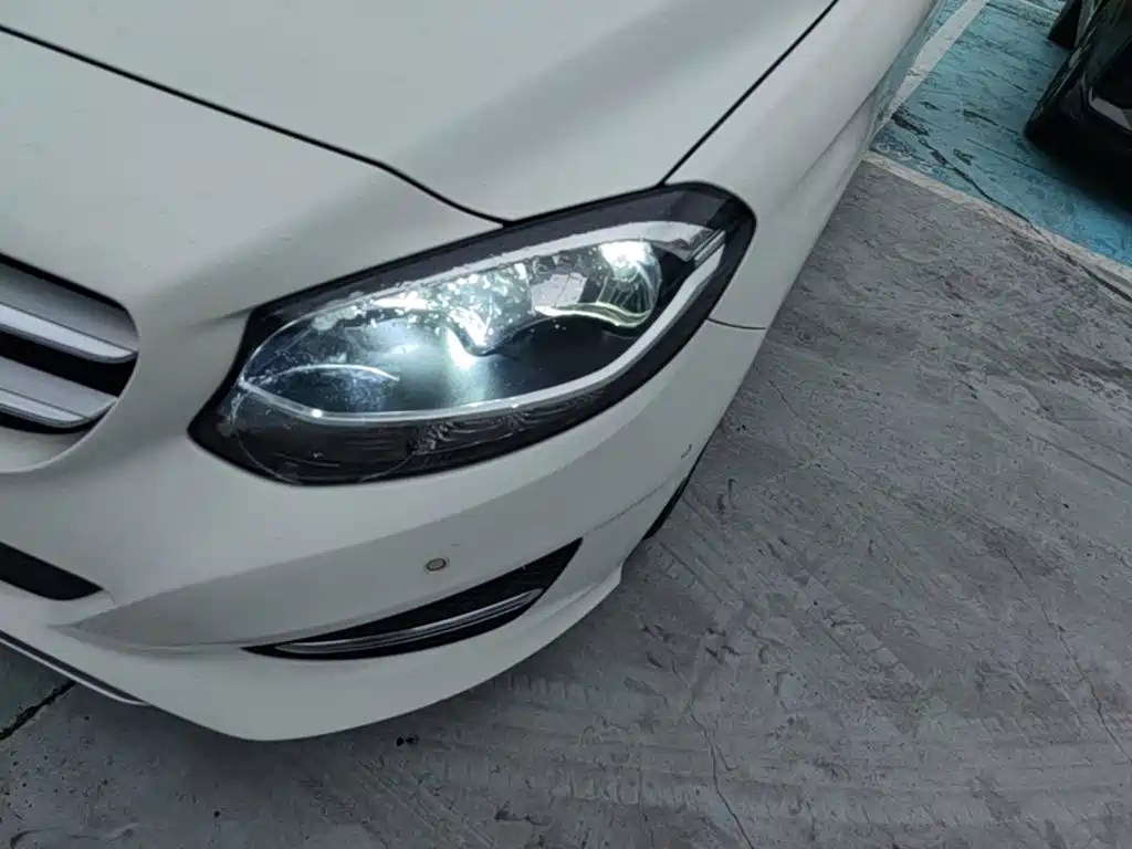 Mercedes-Benz B-Class — миниатюра 18