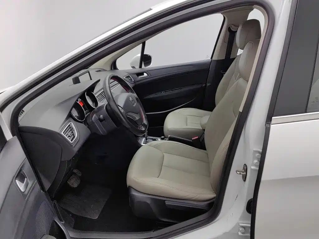 Peugeot 308 — миниатюра 10
