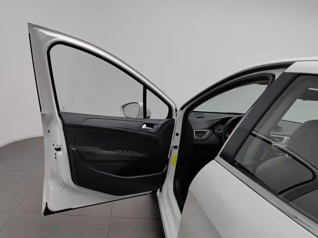 Peugeot 308 — миниатюра 8
