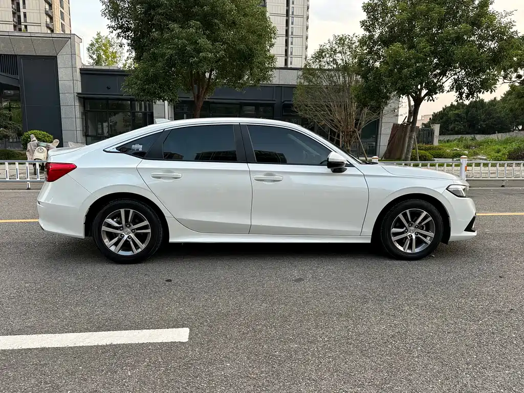 Honda Civic — миниатюра 16