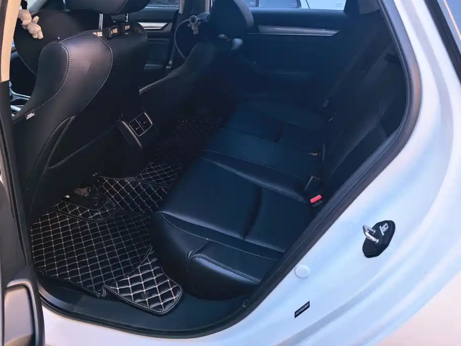 Honda Accord — миниатюра 11