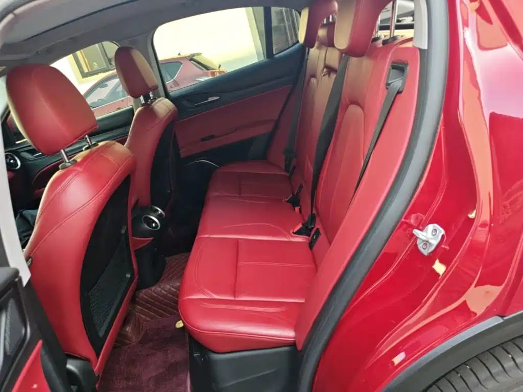 Alfa Romeo Stelvio — миниатюра 17