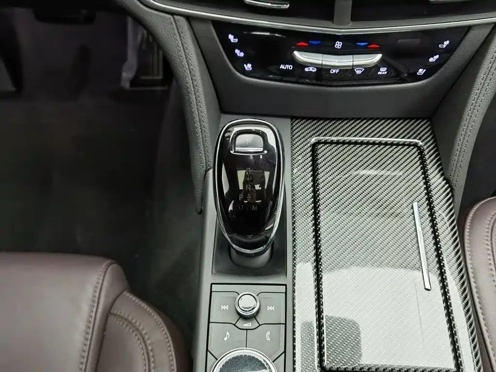 Cadillac CT6 — миниатюра 13