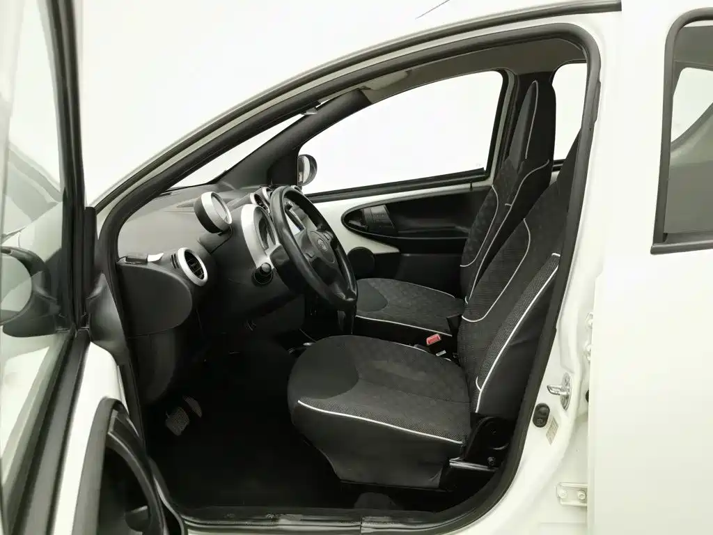 BYD F0 — миниатюра 10