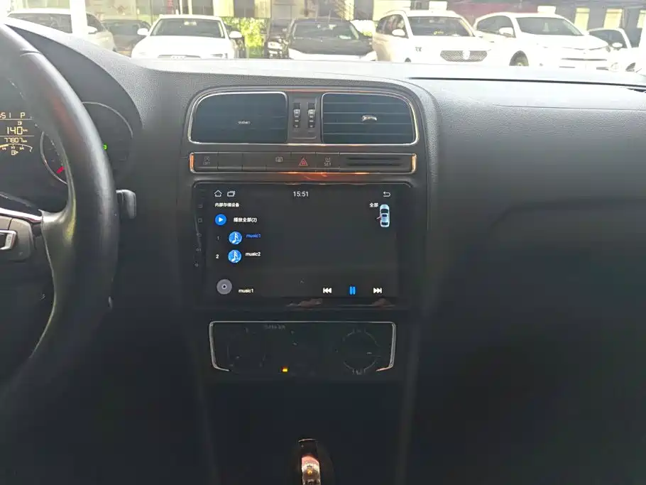 Volkswagen Polo — миниатюра 13