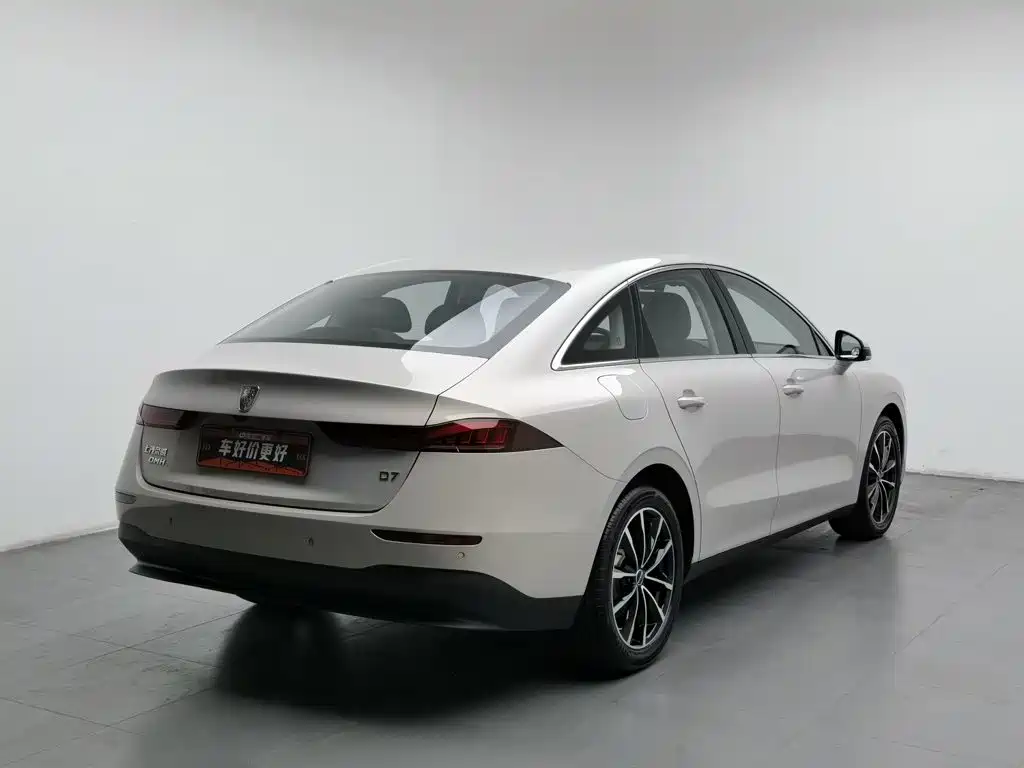 Roewe D7 — миниатюра 2