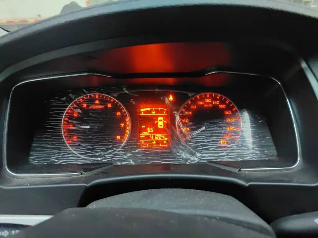Geely Vision — миниатюра 12