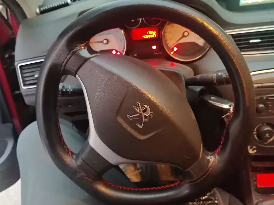 Peugeot 308 — миниатюра 15