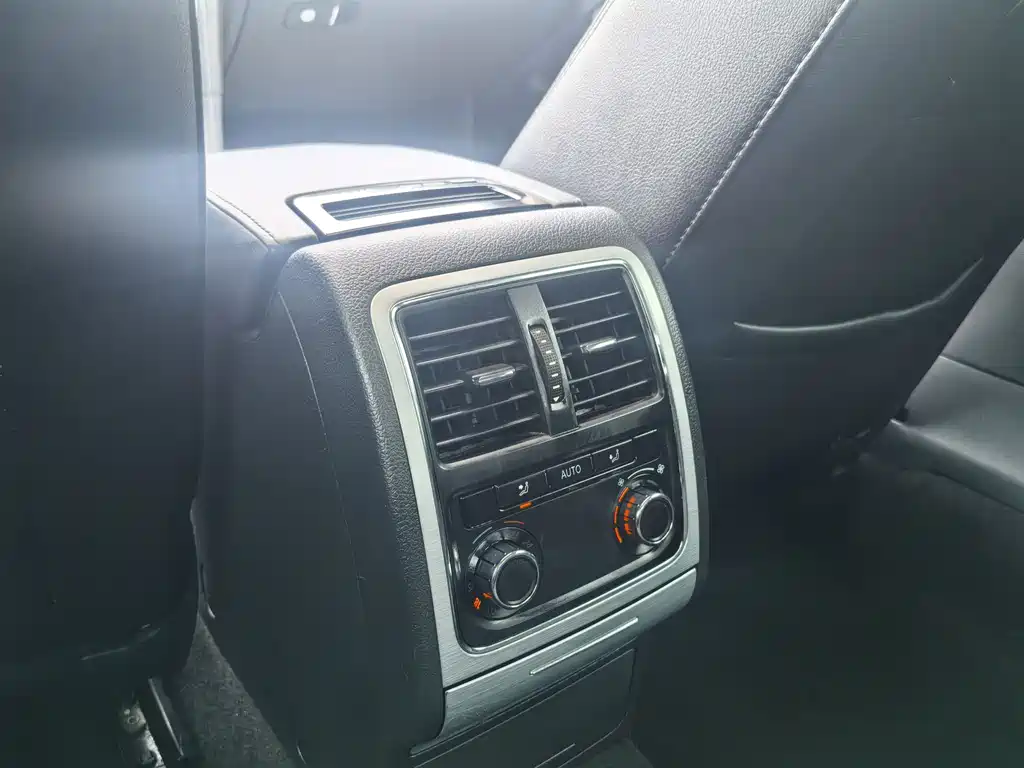 Volkswagen Passat 2014 1.8TSI DSG