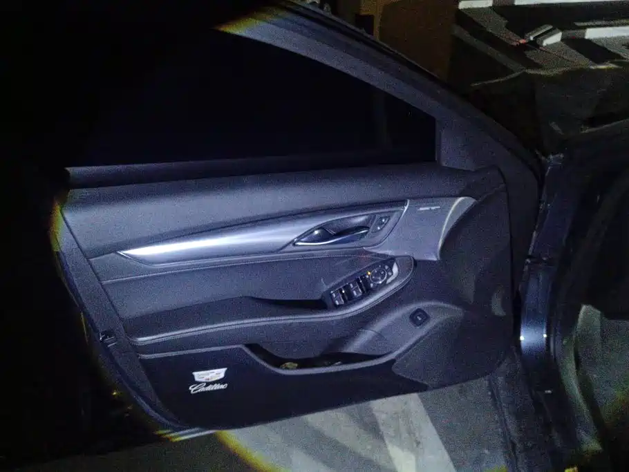 Cadillac CT5 — миниатюра 7