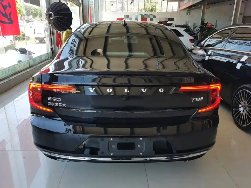 Volvo S90 2024 Luxury