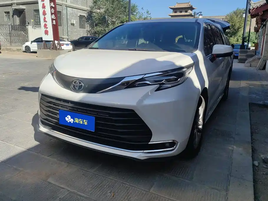 Toyota Sienna