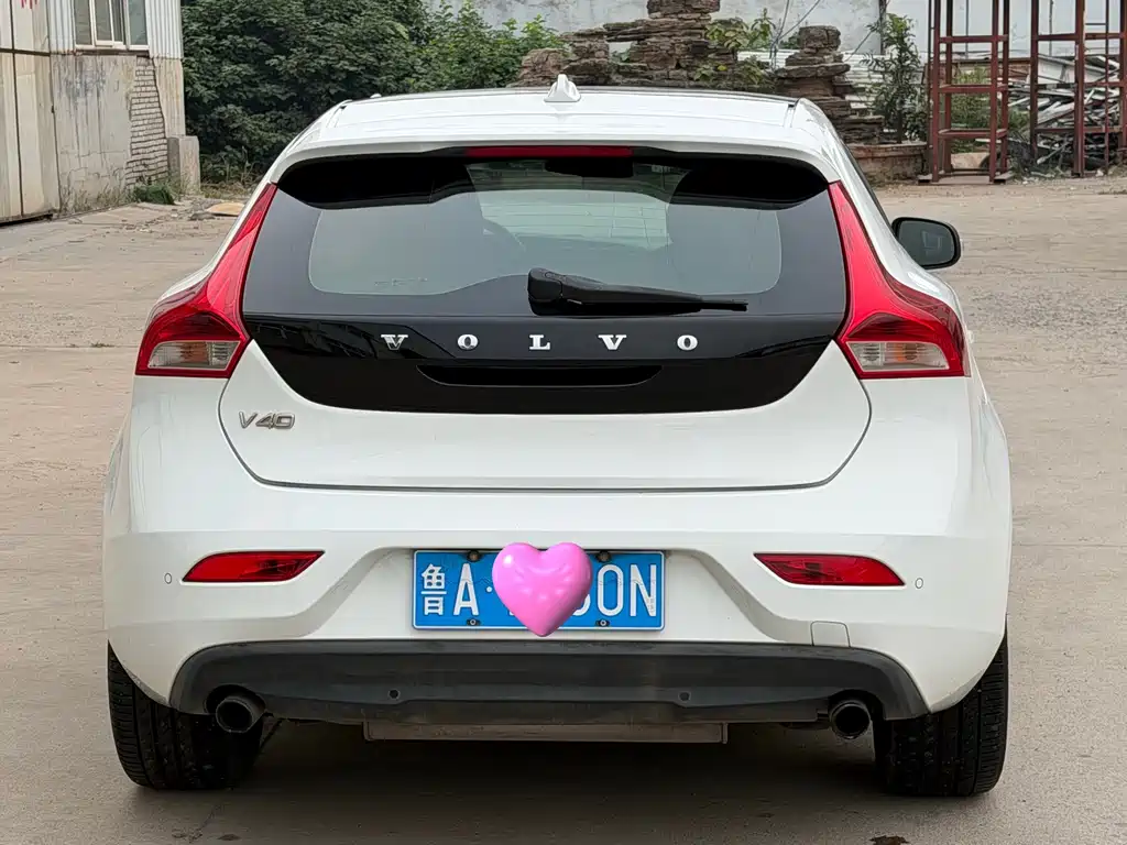 Volvo V40 — миниатюра 8