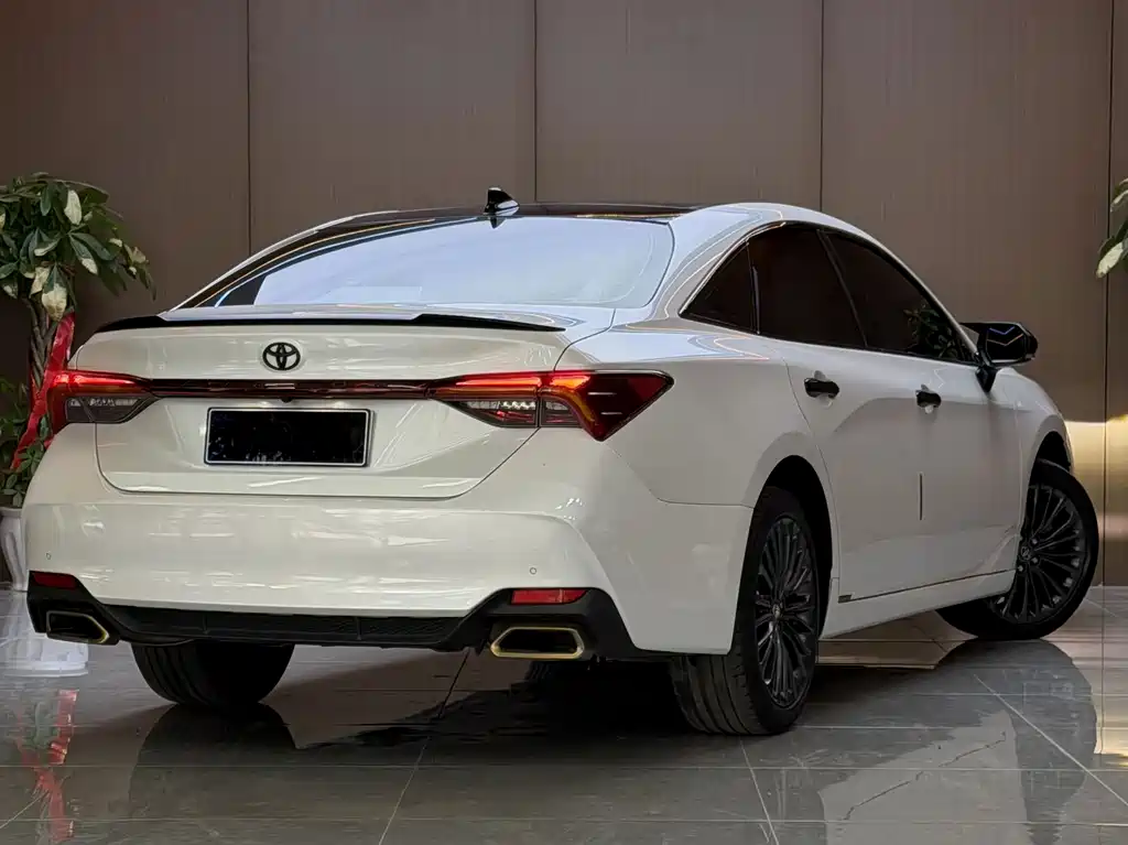 Toyota Avalon — миниатюра 15