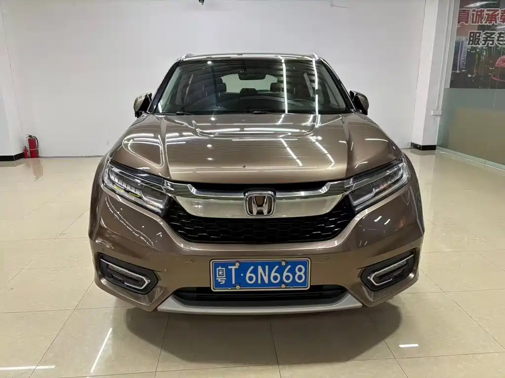 Honda Avancier — миниатюра 2