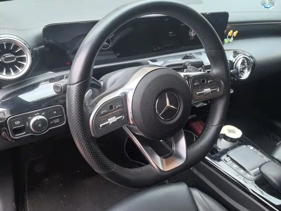 Mercedes-Benz A-Class — миниатюра 15