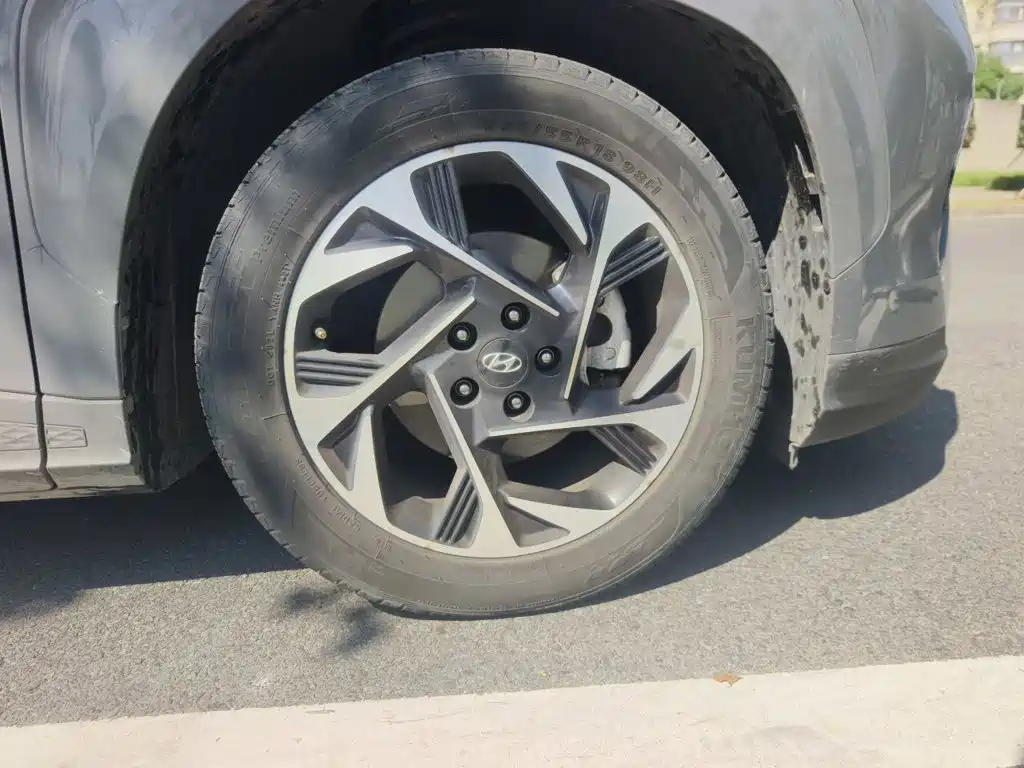 Hyundai Custo — миниатюра 8