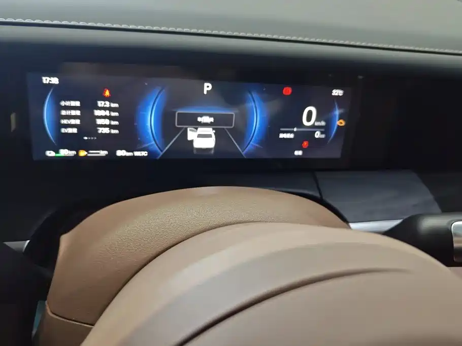 Wuling Xingguang L — миниатюра 14