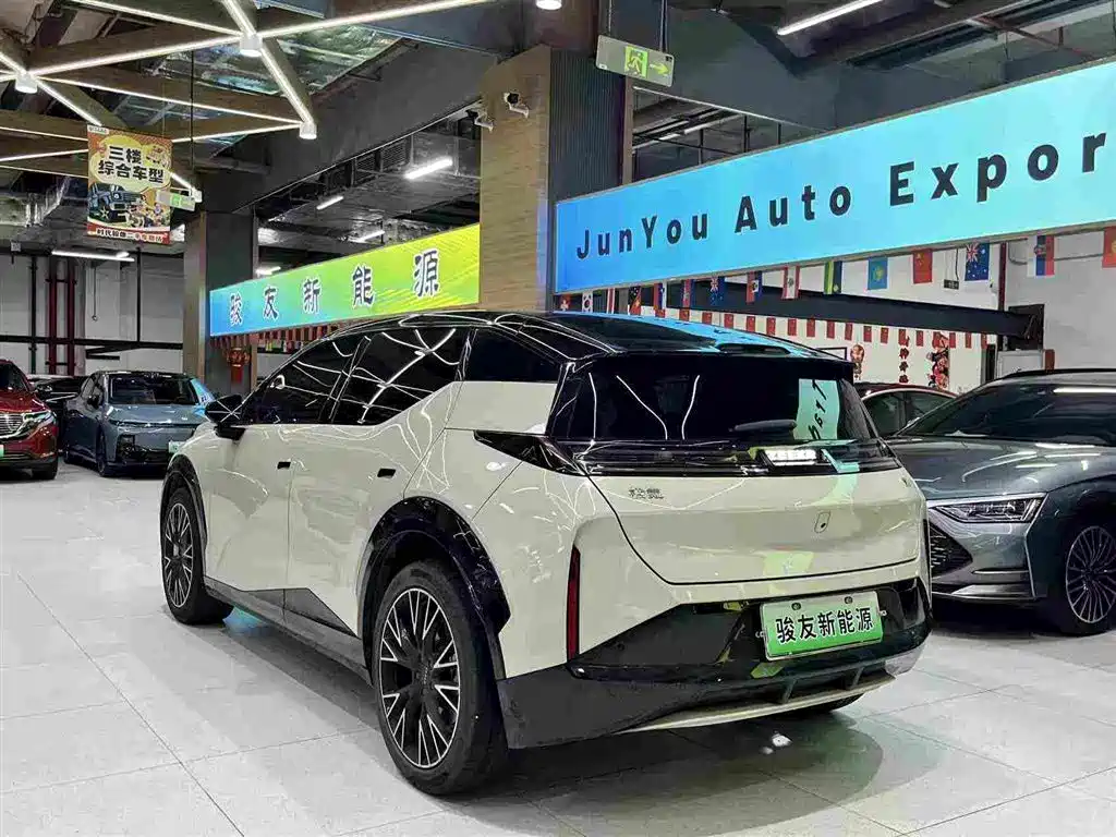 Zeekr X — миниатюра 12
