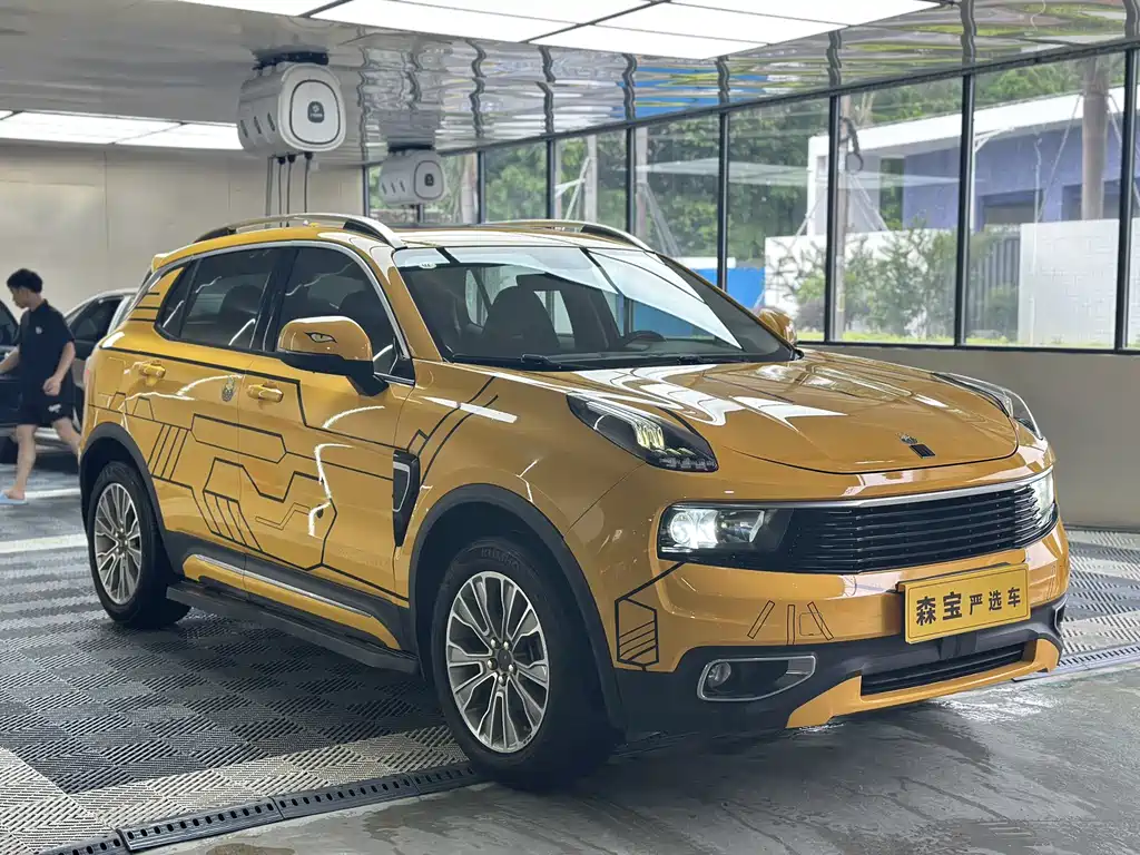 Lynk & Co 01 2017 2.0T Pro