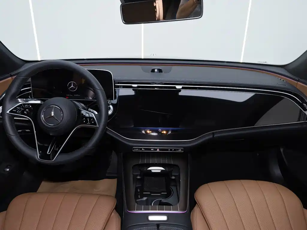 Mercedes-Benz E-Class — миниатюра 12