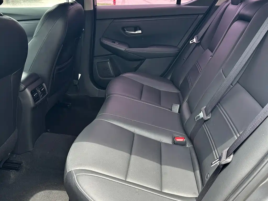 Nissan Sylphy 2020 1.6L XL CVT Enjoy
