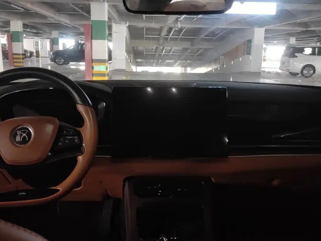 BYD Han — миниатюра 12