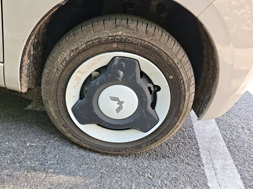 Wuling MINIEV — миниатюра 8