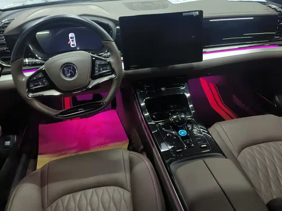 BYD Han — миниатюра 12