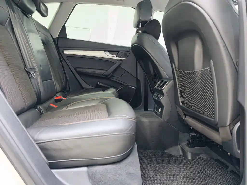 Audi Q5L — миниатюра 12