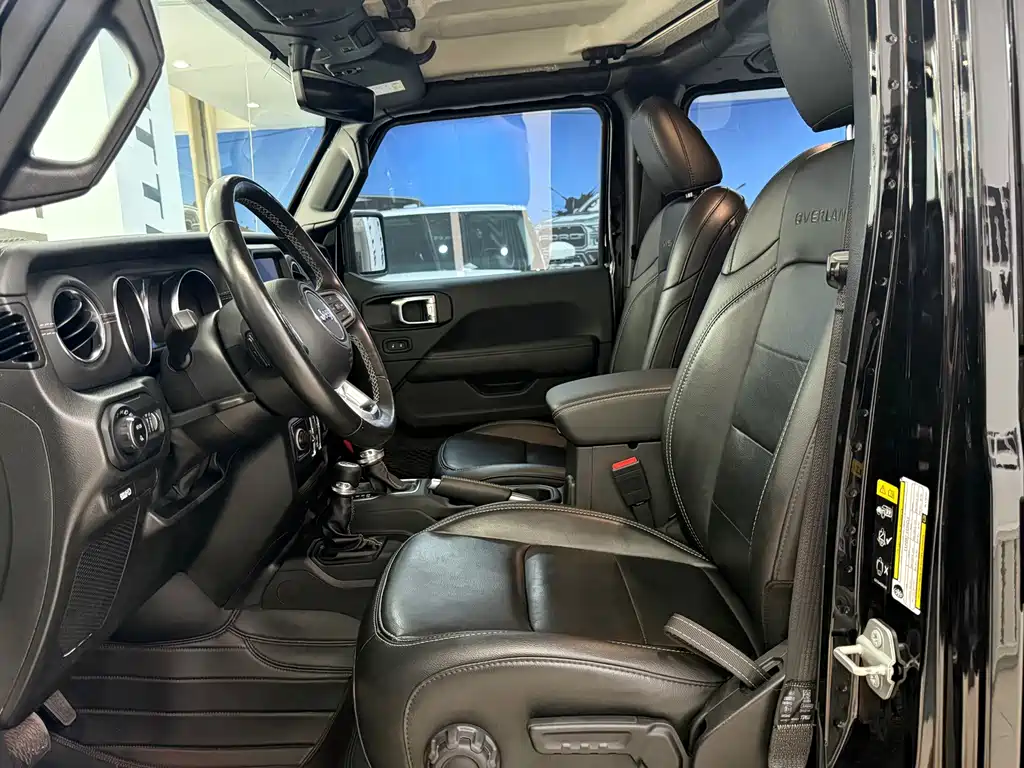 Jeep Gladiator — миниатюра 10