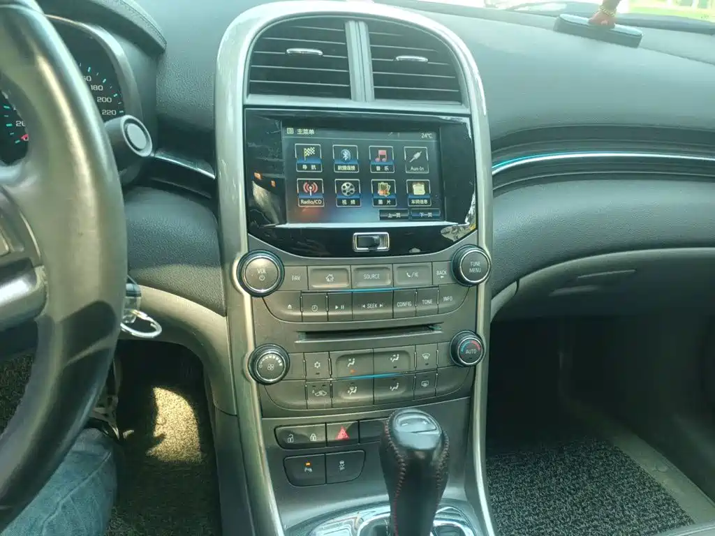 Chevrolet Malibu — миниатюра 14