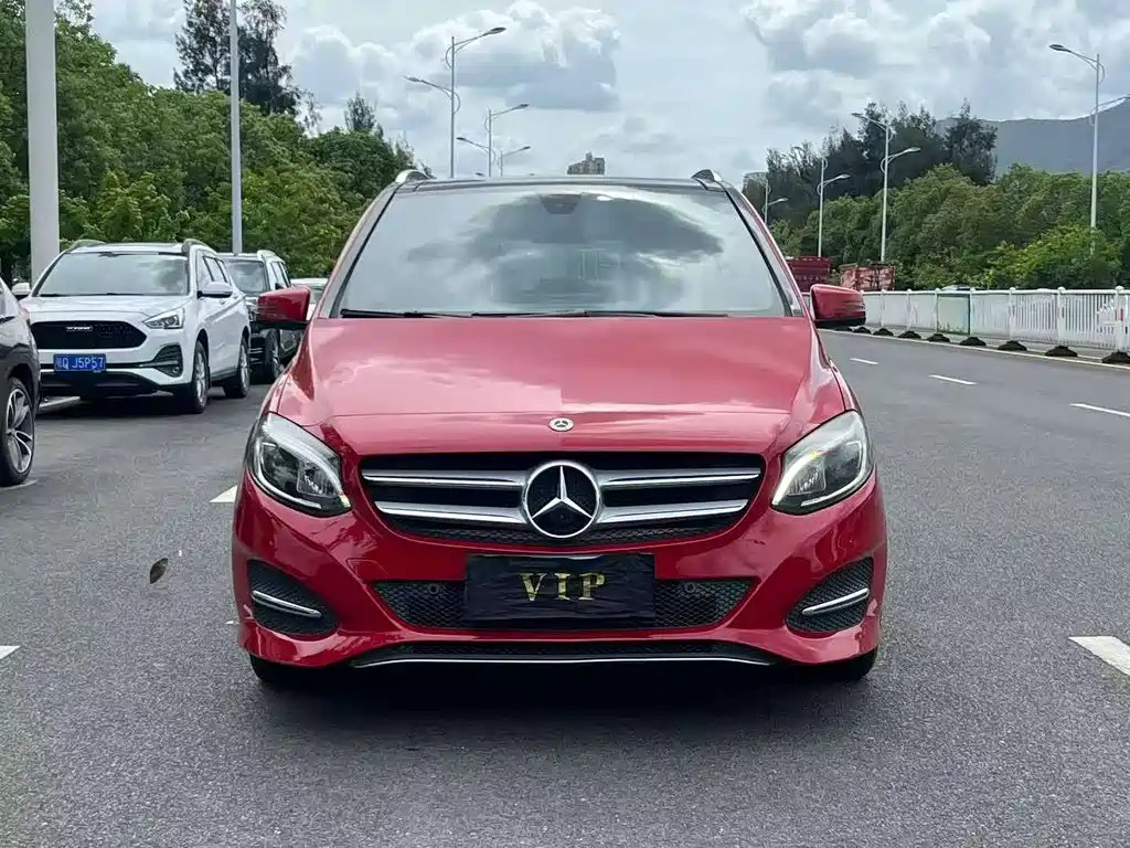 Mercedes-Benz B-Class — миниатюра 2