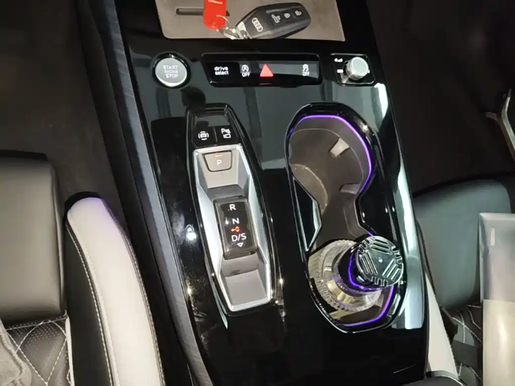 Audi A5L — миниатюра 19