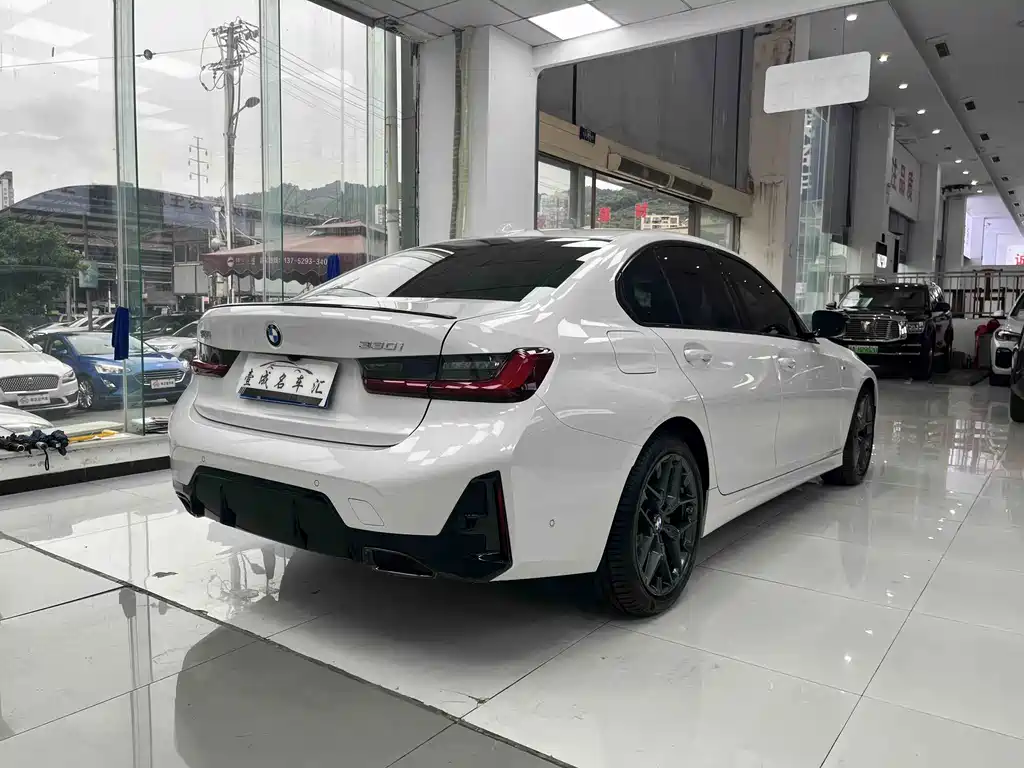 BMW 3 Series — миниатюра 9