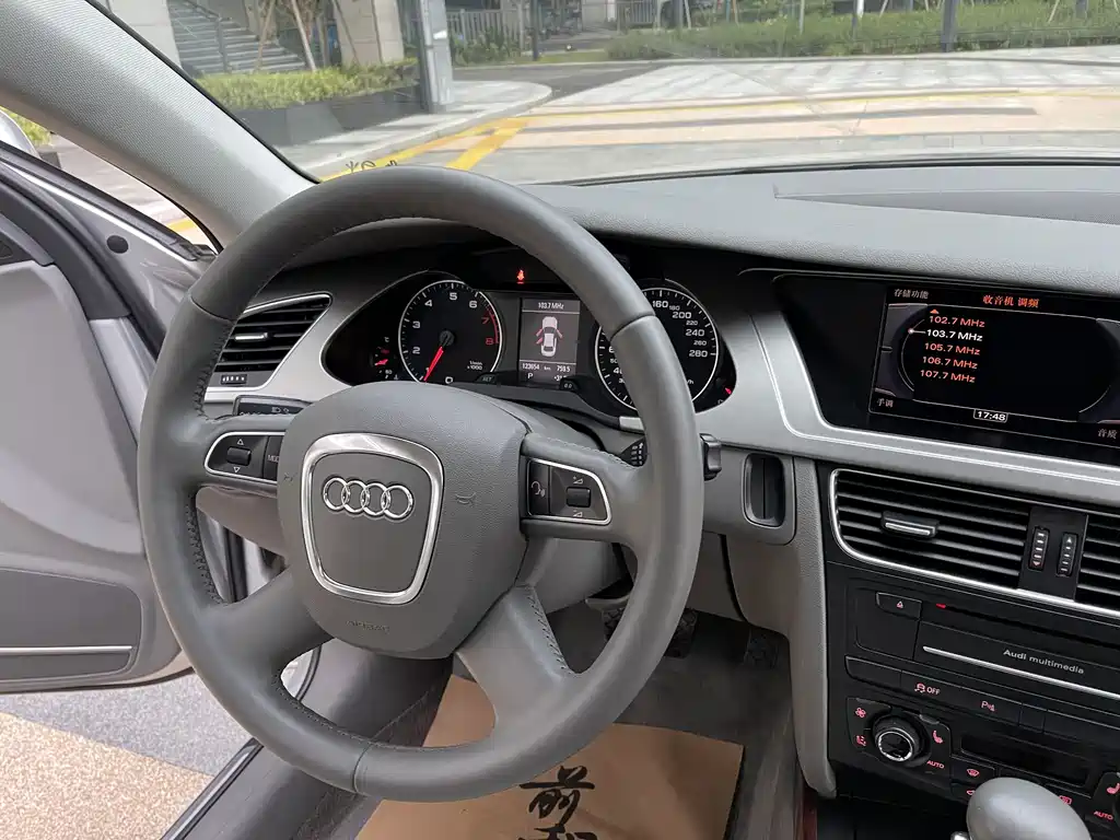 Audi A4L — миниатюра 14