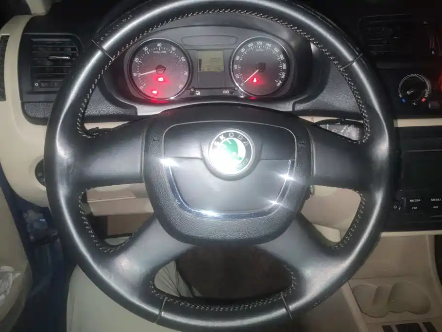 Skoda Fabia — миниатюра 15