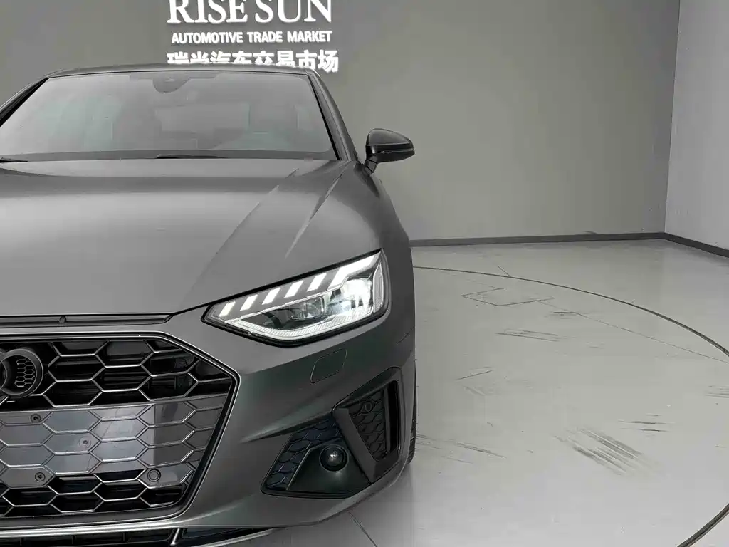 Audi A4L 2020 45 TFSI quattro