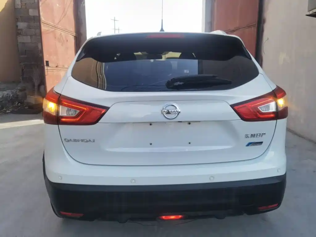 Nissan Qashqai — миниатюра 6