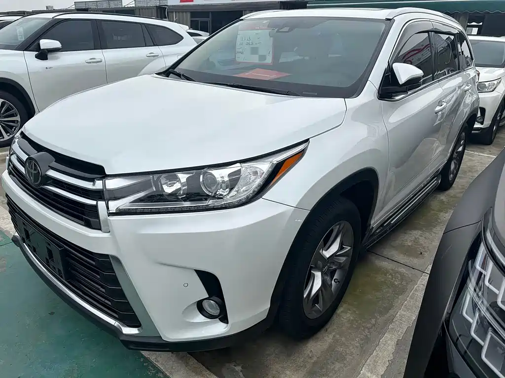 Toyota Highlander 2021
