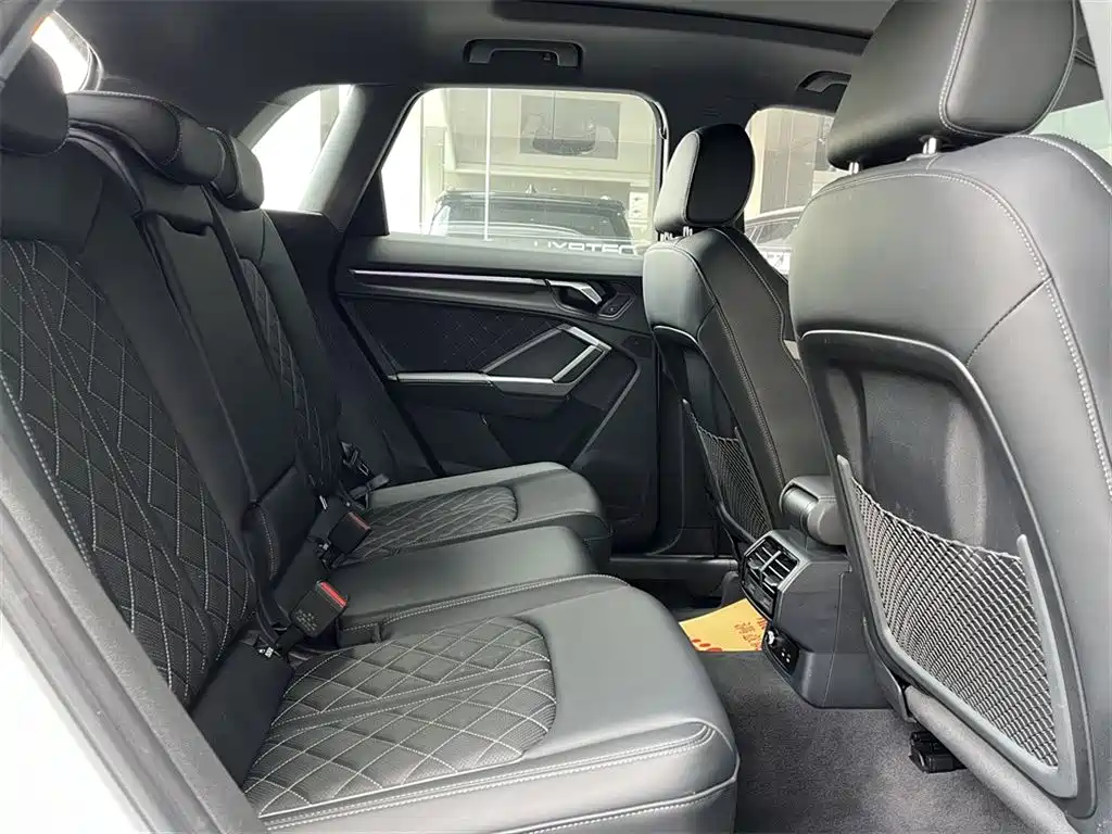 Audi Q3 2024 35 TFSI Fashion