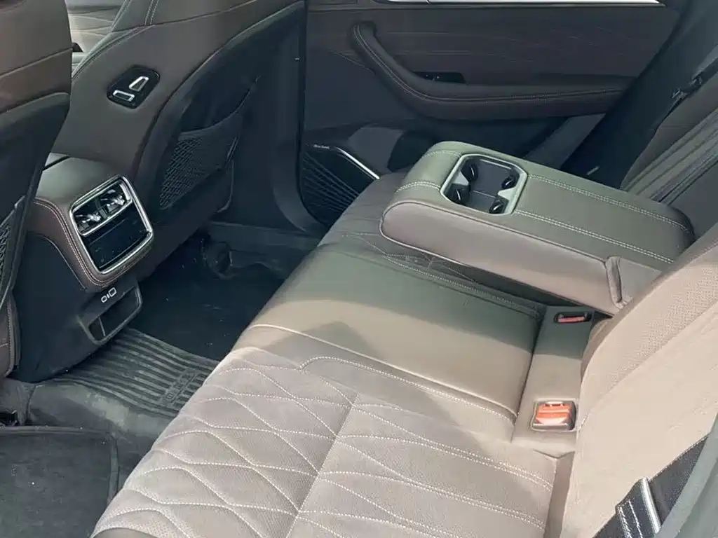 Geely Monjaro L 2025 2.0TD AT