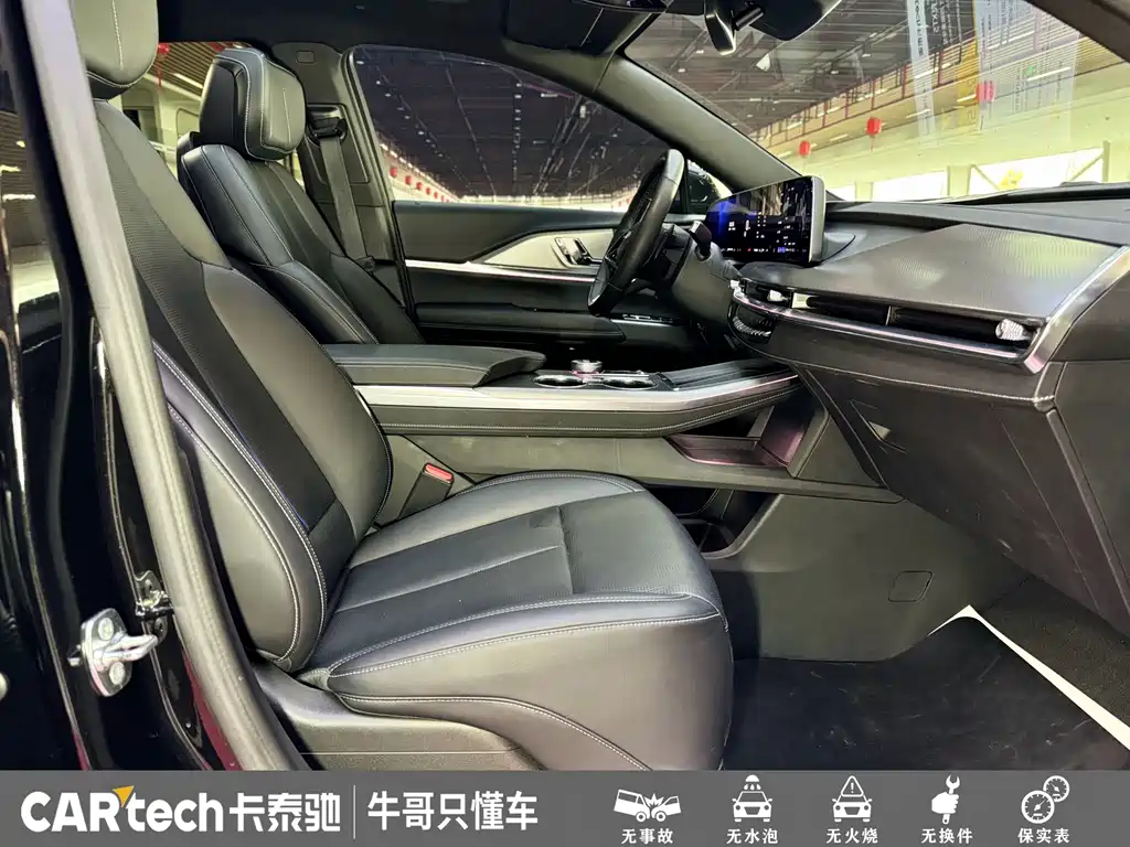 Cadillac XT5 — миниатюра 18