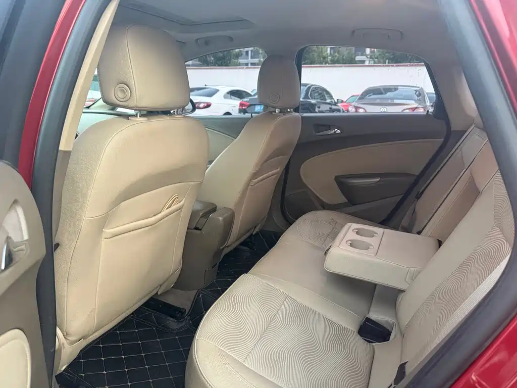 Buick Excelle — миниатюра 6