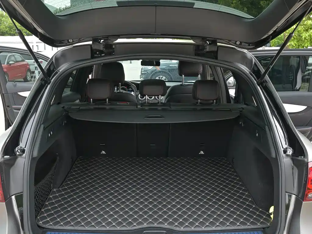Mercedes-Benz GLC AMG — миниатюра 21
