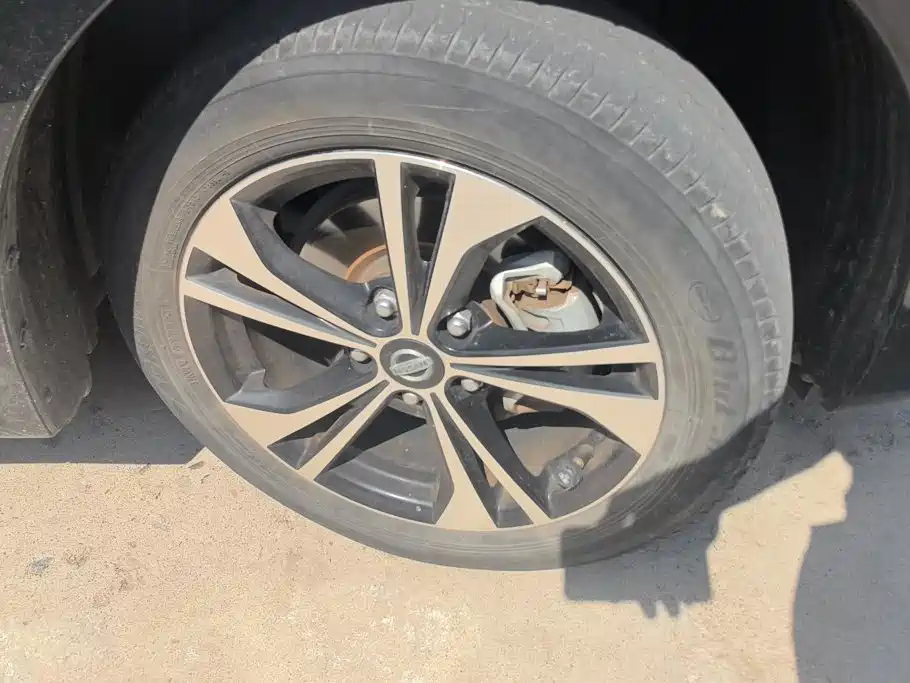 Nissan Sylphy — миниатюра 6