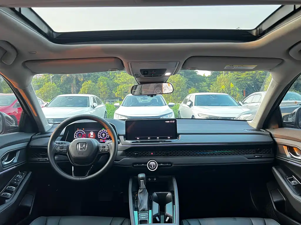 Honda Accord — миниатюра 6