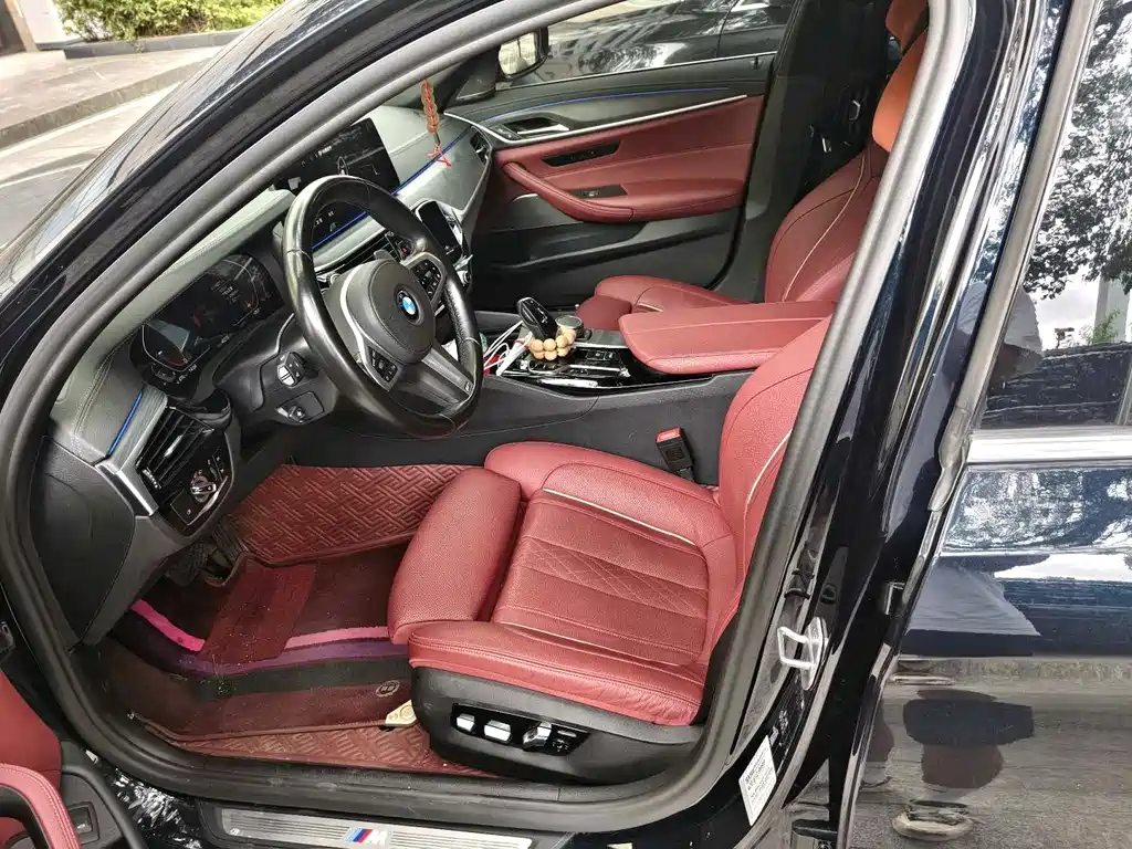 BMW 5 Series — миниатюра 3